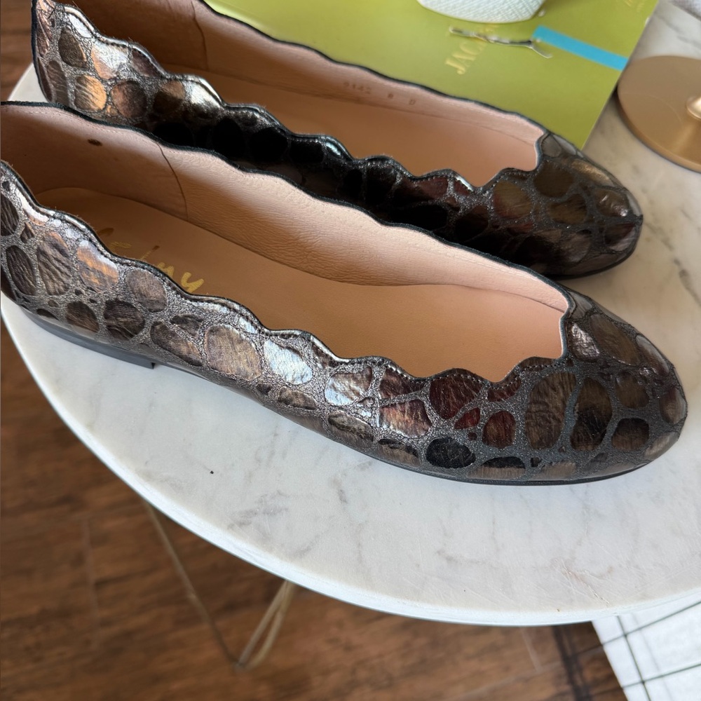 French Sole New York FS/NY scalloped ballet flat size 8